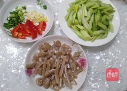 西芹炒猪皮的做法图解2