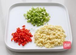 蒜蓉粉丝蒸扇贝的做法图解3