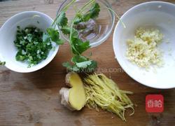  象拔蚌蒸粉丝的做法图解5