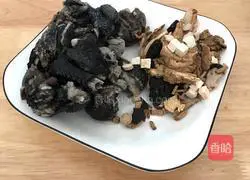 Illustration of how to make Bazhen Black-bone Chicken Soup 1