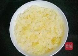 金桔红枣银耳汤 (宝宝辅食)的做法图解2