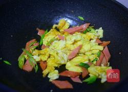 火腿肠炒鸡蛋的做法图解6