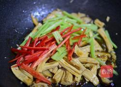 香菇烧腐竹的做法图解6