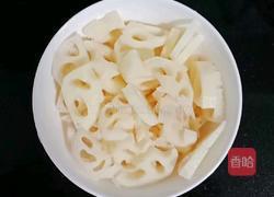 莲藕牛肉粒粒面 (宝宝辅食)的做法图解2