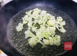 西红柿炒菜花的做法图解4