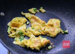 辣椒炒鸡蛋的做法图解5