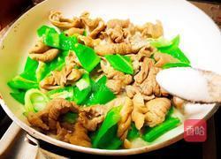 尖椒炒肥肠的做法图解5