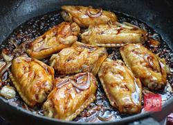 红烧鸡翅炖土豆的做法图解6