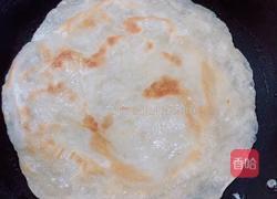 手抓饼卷饼（营养丰富的快手早餐?）的做法图解4