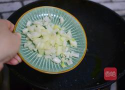 虾仁五彩炒饭的做法图解4