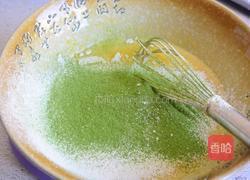 抹茶蛋糕卷(新年甜品)的做法图解3