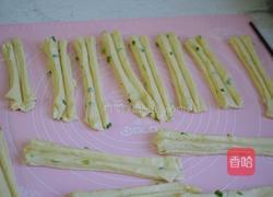 葱花小油条的做法图解7