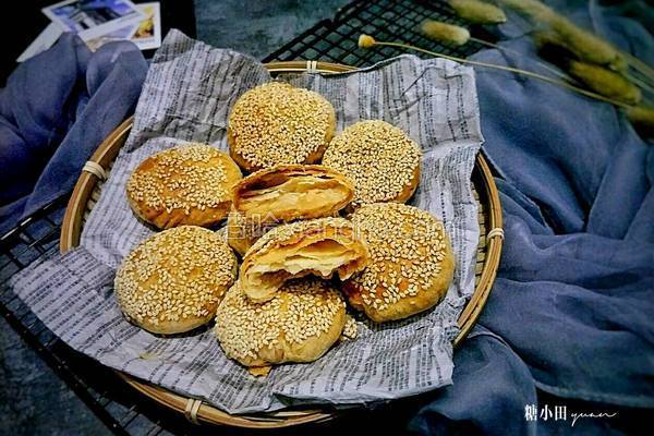 酥掉渣的芝麻糖烧饼