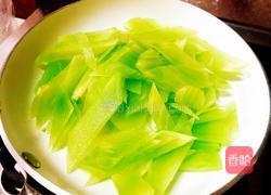 双椒炒笋片的做法图解4