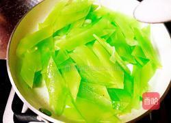 双椒炒笋片的做法图解5