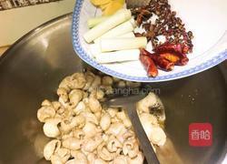 川式-胡萝卜红烧肥肠的做法图解9