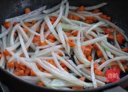 咖喱肥牛乌冬面的做法图解3