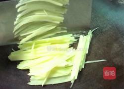 川式-双椒土豆丝的做法图解1