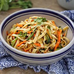 黄瓜凉拌干豆腐丝