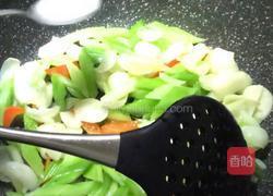 百合炒西芹的做法图解15