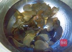 凉拌木耳的做法图解2