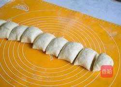 香菇肉包子的做法图解3