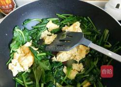 菠菜炒鸡蛋的做法图解4