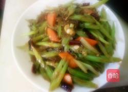 芹菜炒粉条的做法图解6