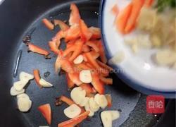 爽口炝拌莴笋的做法图解4