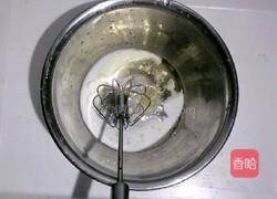 奶油草莓小贝的做法图解2