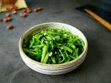 清炒蒜蓉茼蒿的做法[图]