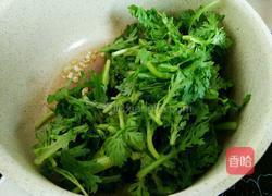 清炒蒜蓉茼蒿的做法图解5
