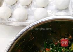 荠菜肉汤圆的做法图解5