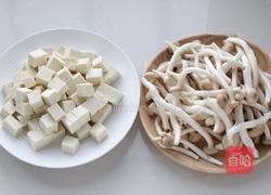 金沙虾仁炖豆腐的做法图解1