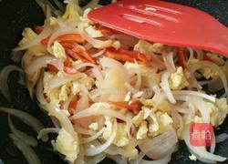 洋葱炒鸡蛋的做法图解6