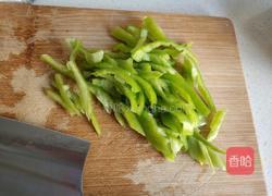 鲜蘑炒鸡蛋的做法图解2