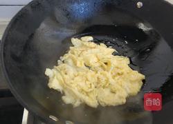 鲜蘑炒鸡蛋的做法图解6