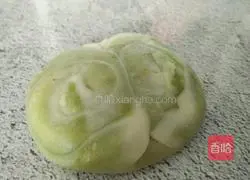 Colorful Mochi Egg Yolk Crisp Recipe Illustration 16