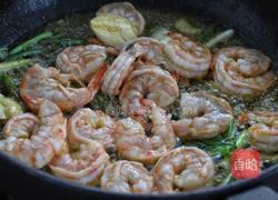 大白菜炒虾仁的做法图解5