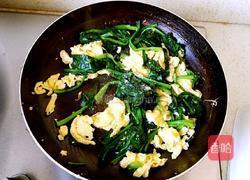 菠菜炒鸡蛋的做法图解10