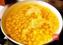 椒盐玉米烙的做法图解2