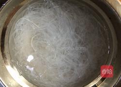 蒜蓉粉丝蒸扇贝的做法图解3