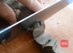 凉拌菠菜猪肝的做法图解3