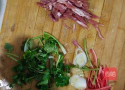 疙瘩汤的做法图解1