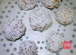 鸭蛋黄糯米肉丸子的做法图解5