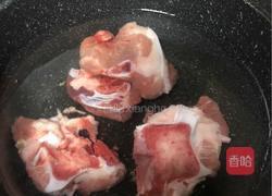 粤式－番茄土豆排骨汤的做法图解1