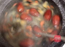 银耳莲子羹的做法图解4