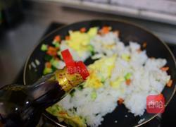 黄瓜蛋炒饭的做法图解8