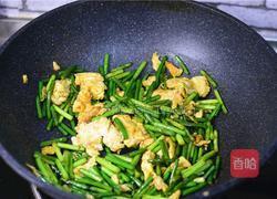 蒜苔炒鸡蛋的做法图解8