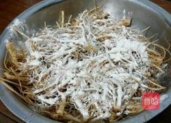 炸香菜根的做法图解3